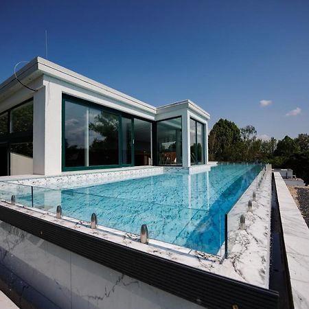 שיופוק Villa Bauhaus Wellness Apartments 207 - Petiteplage מראה חיצוני תמונה
