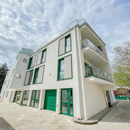 שיופוק Villa Bauhaus Wellness Apartments 207 - Petiteplage מראה חיצוני תמונה