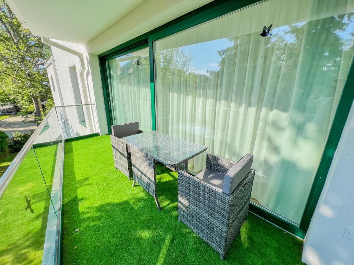 שיופוק Villa Bauhaus Wellness Apartments 207 - Petiteplage מראה חיצוני תמונה